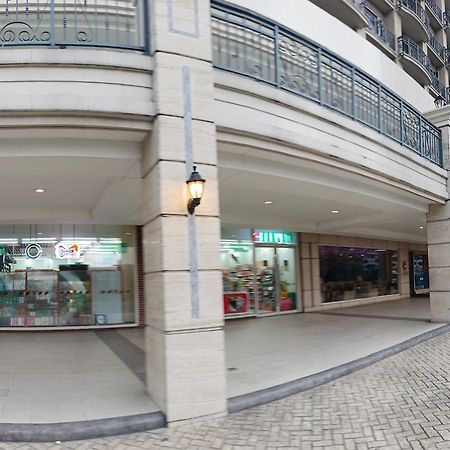 Monarch Parksuites - Balmoral Place Paranaque City Екстериор снимка