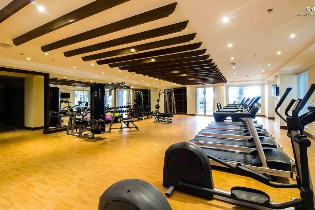 Monarch Parksuites - Balmoral Place Paranaque City Екстериор снимка
